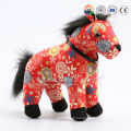 Peluche peluche peluche cheval blanc et jouet en peluche cheval rouge pour les enfants